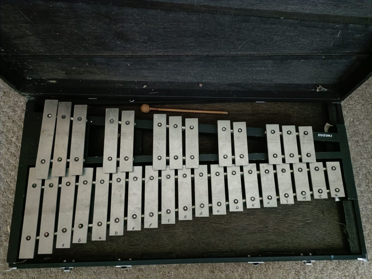 Suzuki SG3200 Glockenspiel - Black and Chrome - With Hard Case