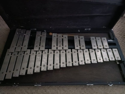 Suzuki SG3200 Glockenspiel - Black and Chrome - With Hard Case