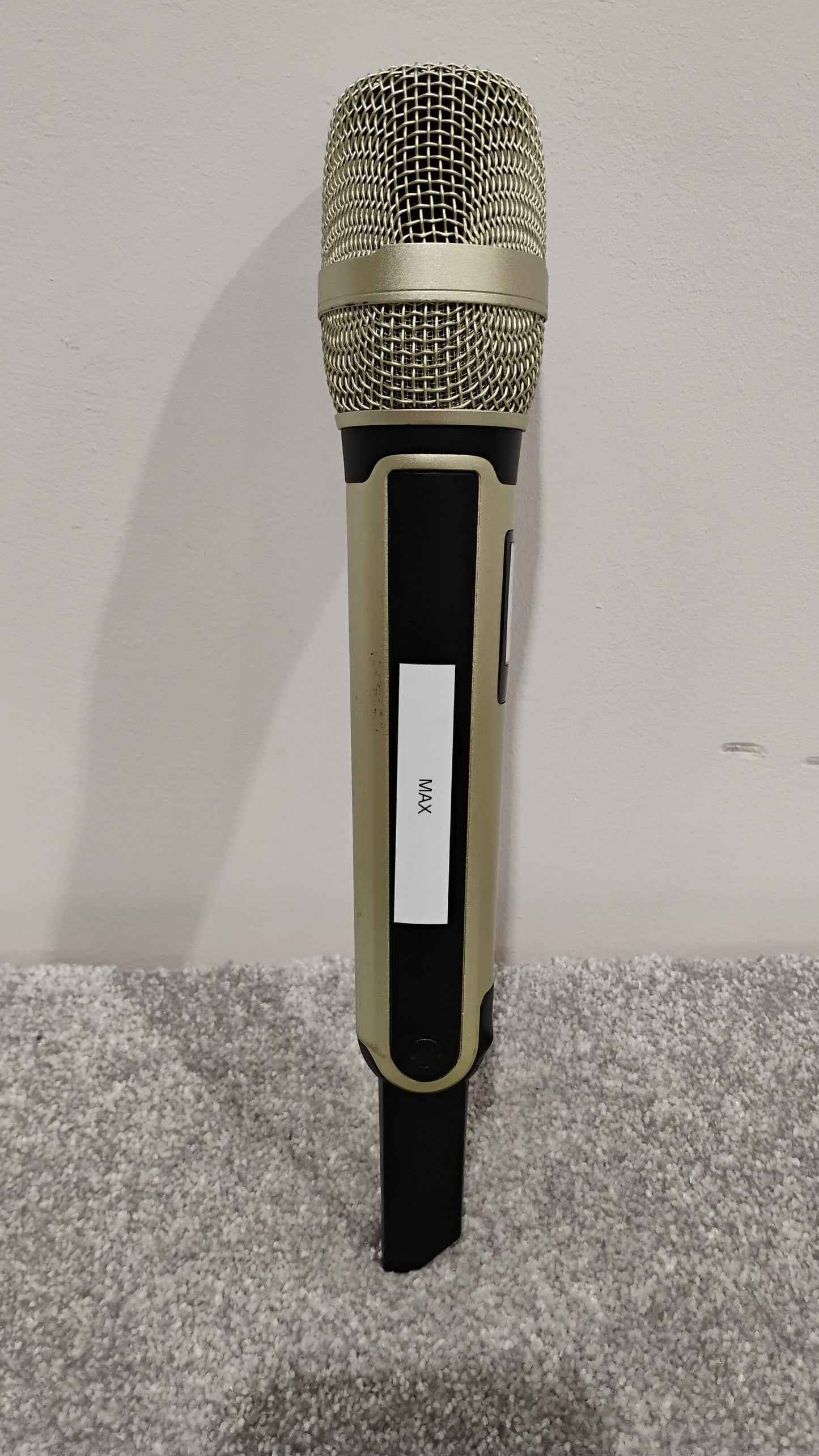 Wireless Battery Powered Microphone