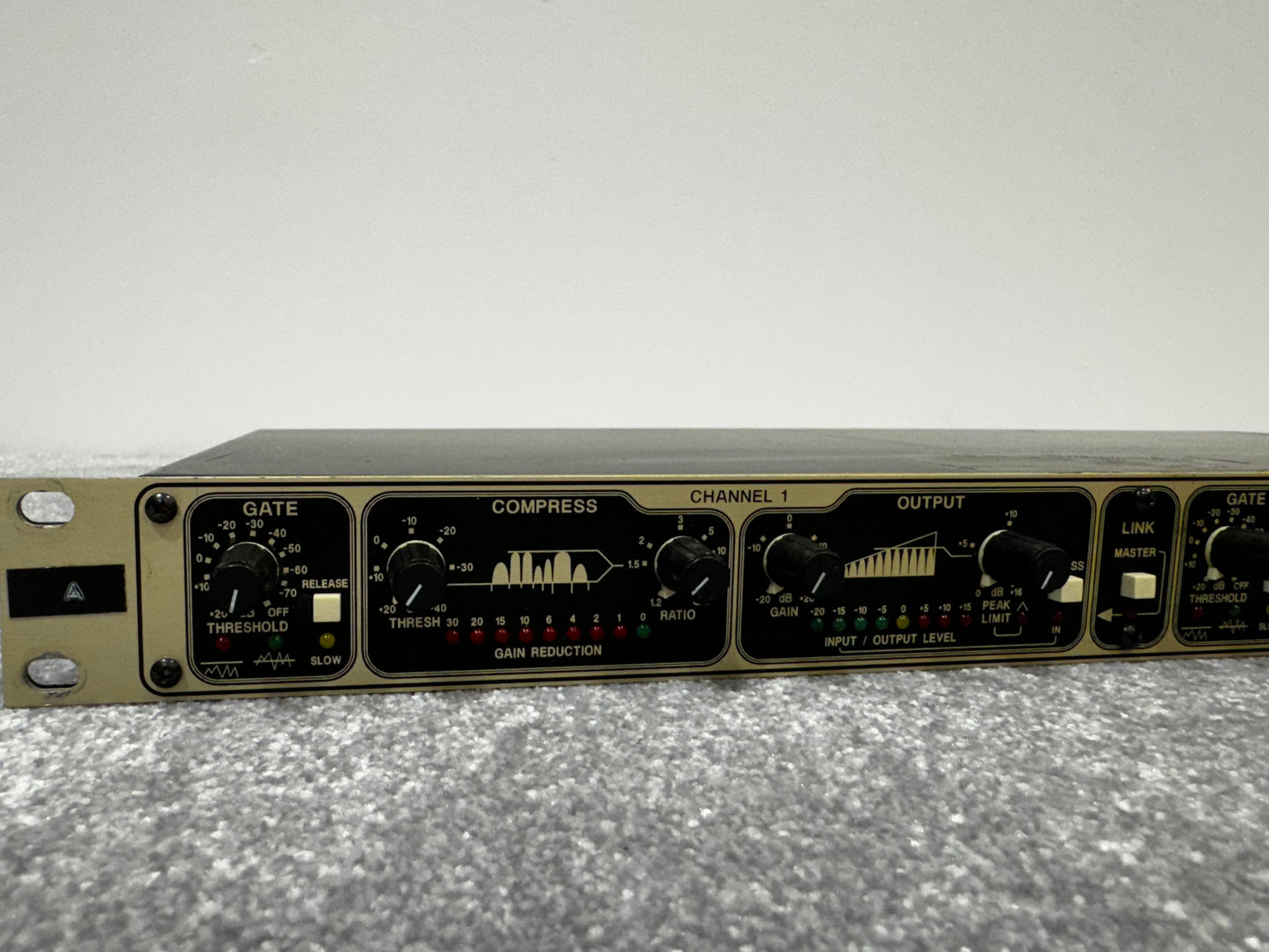 Drawmer MX30 Rack Compressor