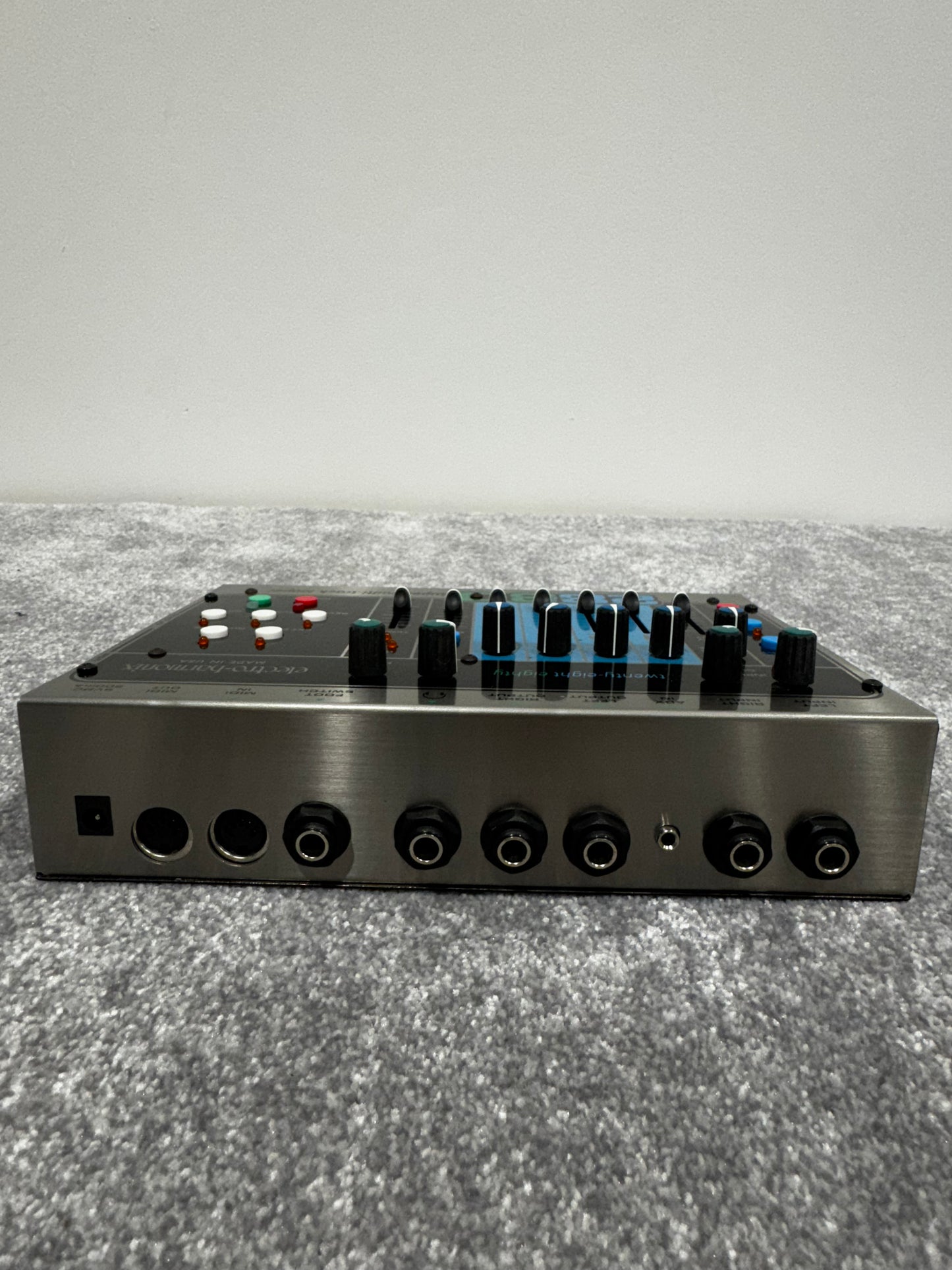 electro-harmonix 2880 Super Multi-track Looper Pedal